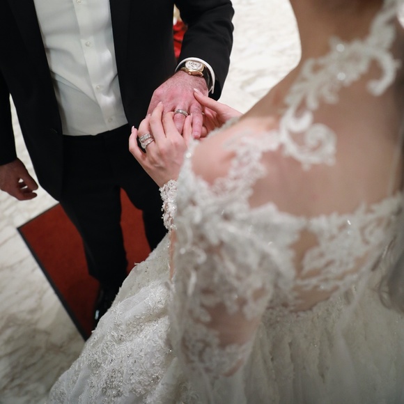 WEDDING PARTIALLY LACE VEIL PRONOVIAS (BARCELONA)